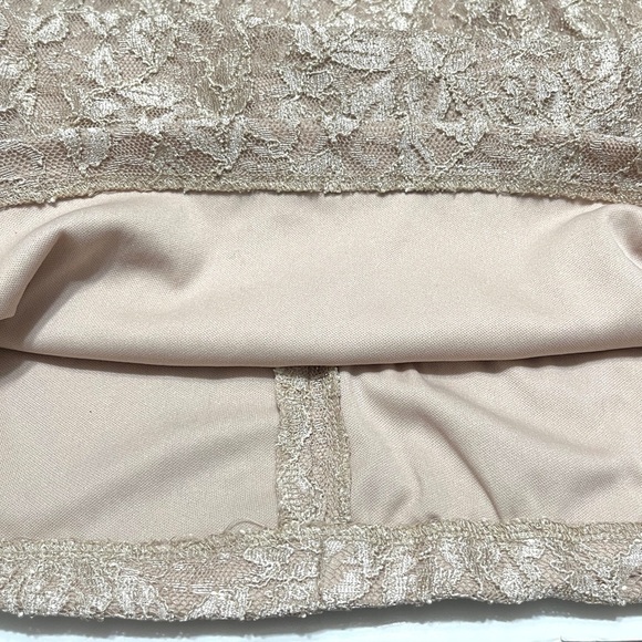 J. Howard Special Occasion Mother of the Bride Champagne Colored Dress Size 6 - Picture 9 of 15